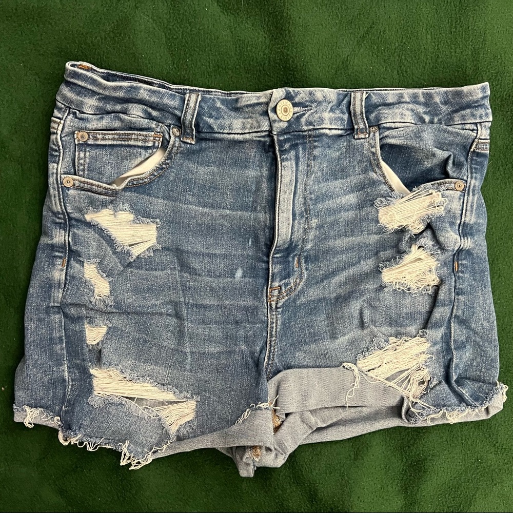 American Eagle Distressed Denim Shorts Size 18